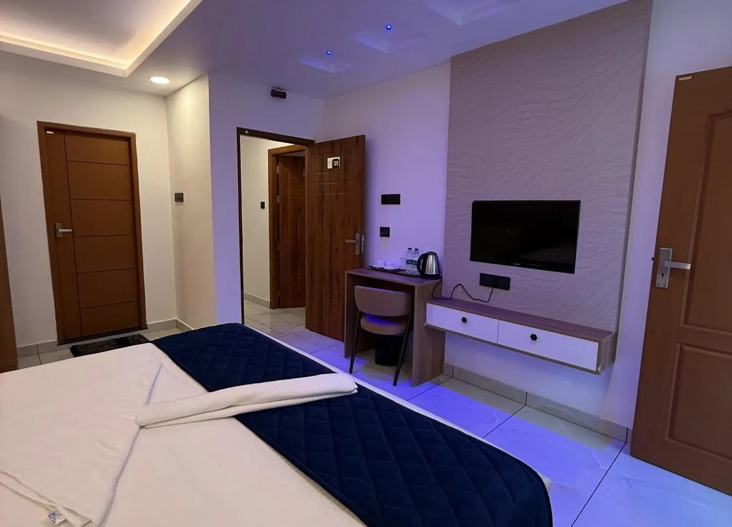 Pepper Coast Suites Kochi Hotell