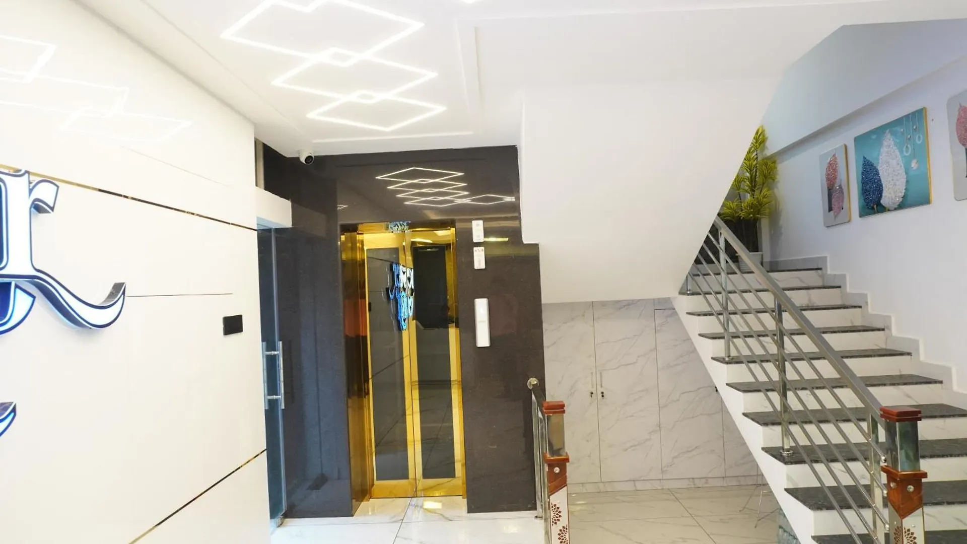 Pepper Coast Suites Kochi 3*,  Indien