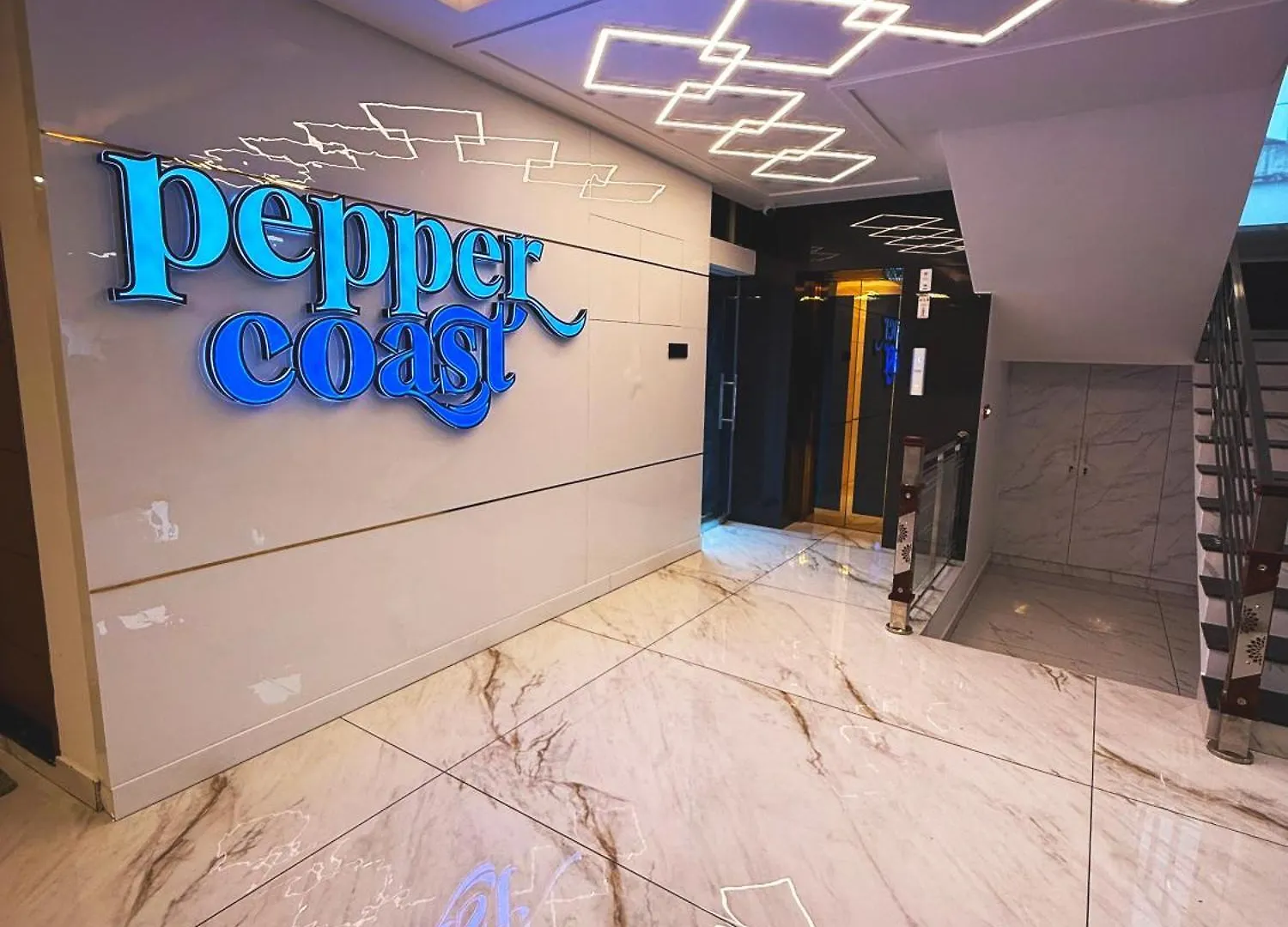 Pepper Coast Suites Kochi 3*,  India